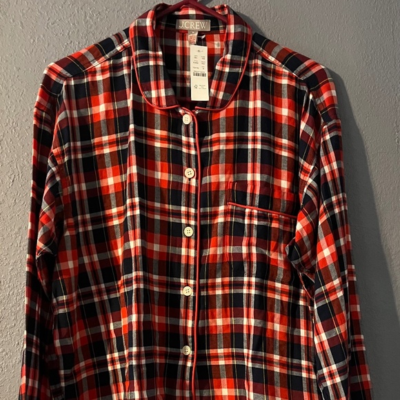J. CREW Flannel Pajama Top Women’s Medium Red/Black Plaid Button Front Comfy NWT - Picture 1 of 5